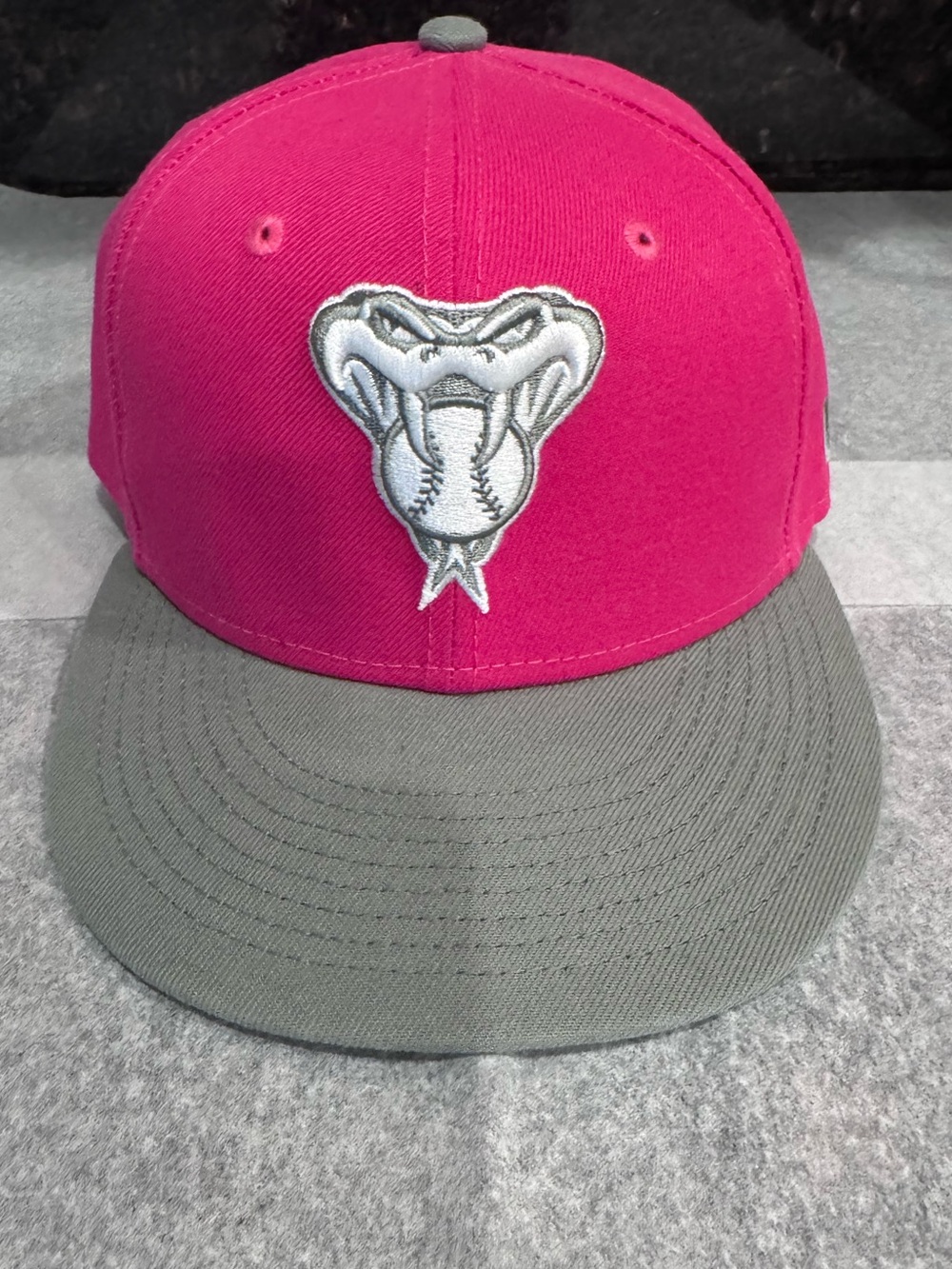 New Era Arizona Diamondbacks Fitted Hat – Pink/Grey